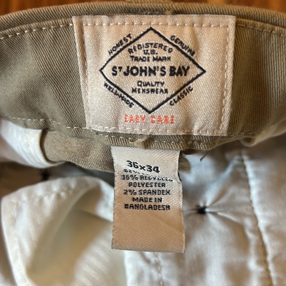 St. John’s Bay 36W 34L - Picture 3 of 3